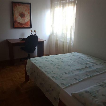 Alda Apartment Pula Luaran gambar