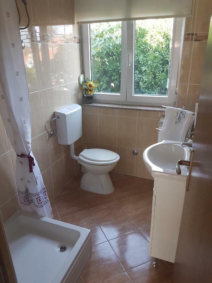 Alda Apartment Pula Luaran gambar
