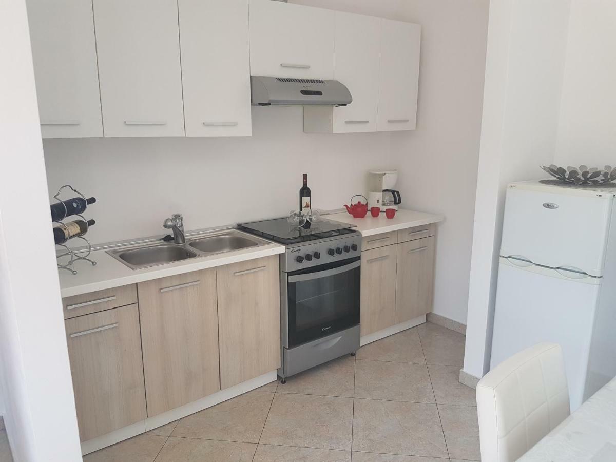 Alda Apartment Pula Luaran gambar